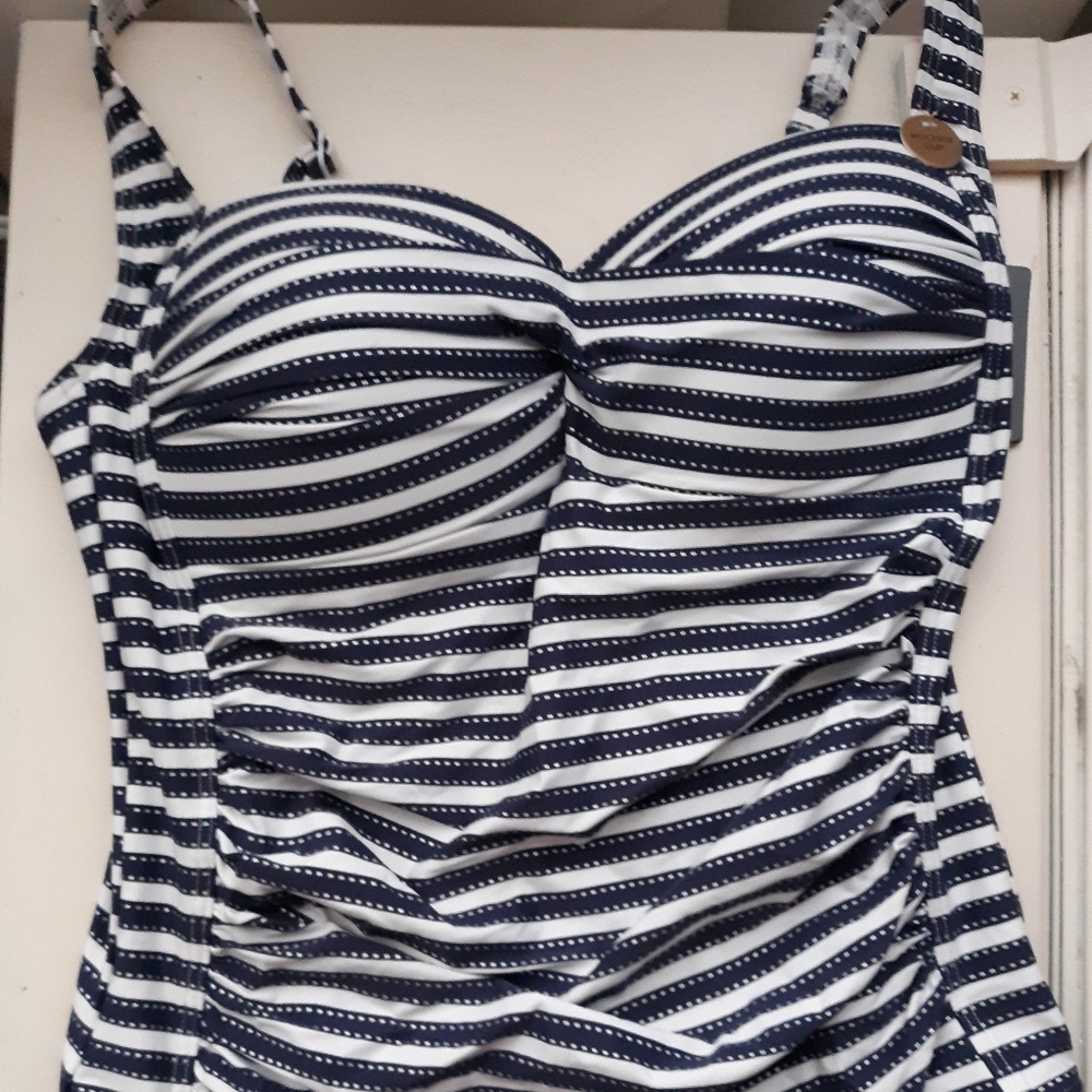 Nip tuck swimsuit  Navy&White strip
